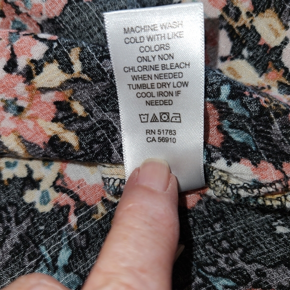 Maurices Black Floral Kimono Colorful Black One Size Shoulder Smocking Bohemiem - Picture 9 of 12